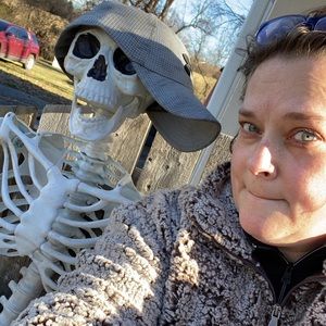 Meet your Posher, Marsha